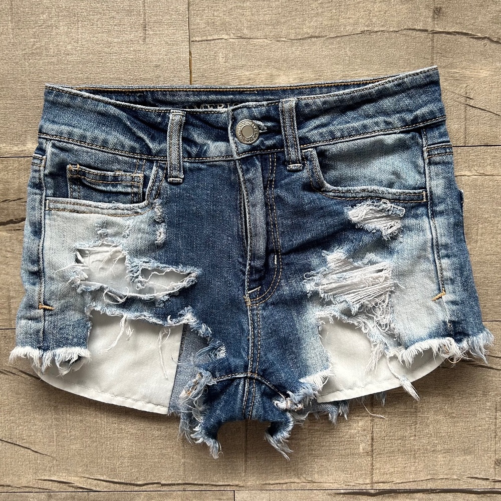 American Eagle Outfitters Distressed Acid Wash Hi-Rise Shortie 90s Y2K Shorts 00